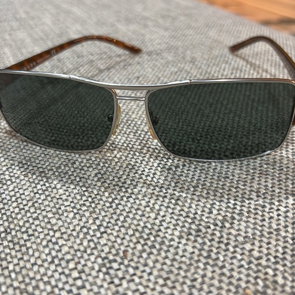 Mens Prada sunglasses - Picture 2 of 6